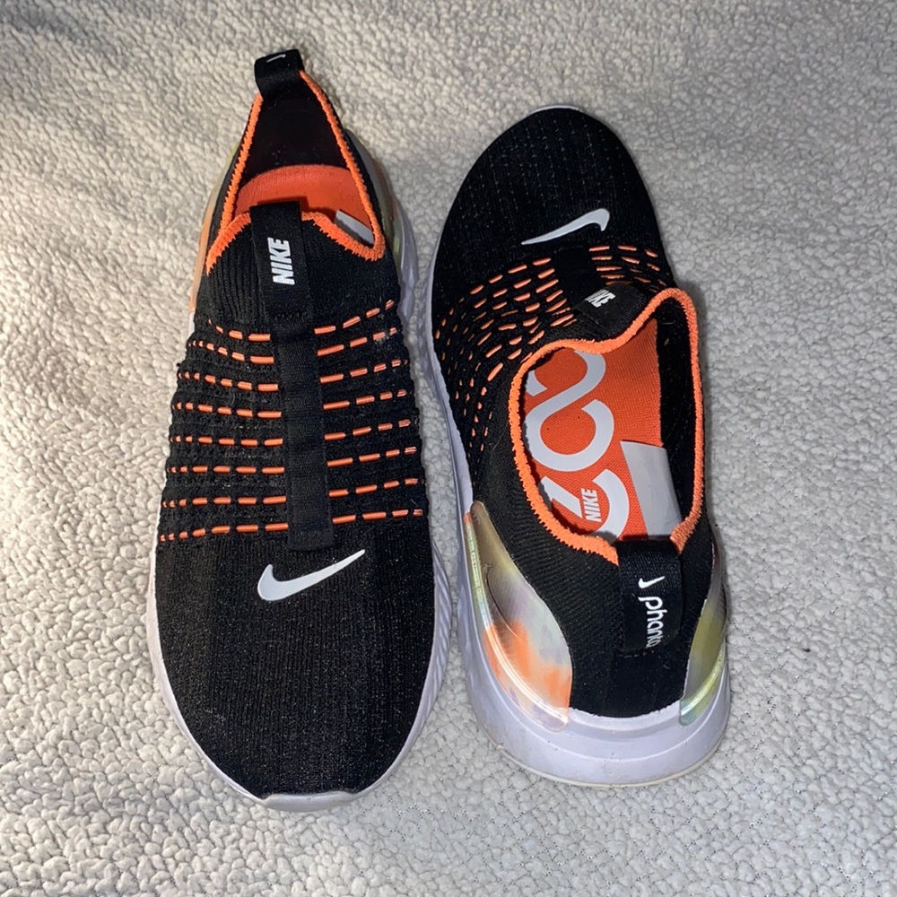 Women Nike shoes